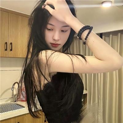 雷电交加的小路